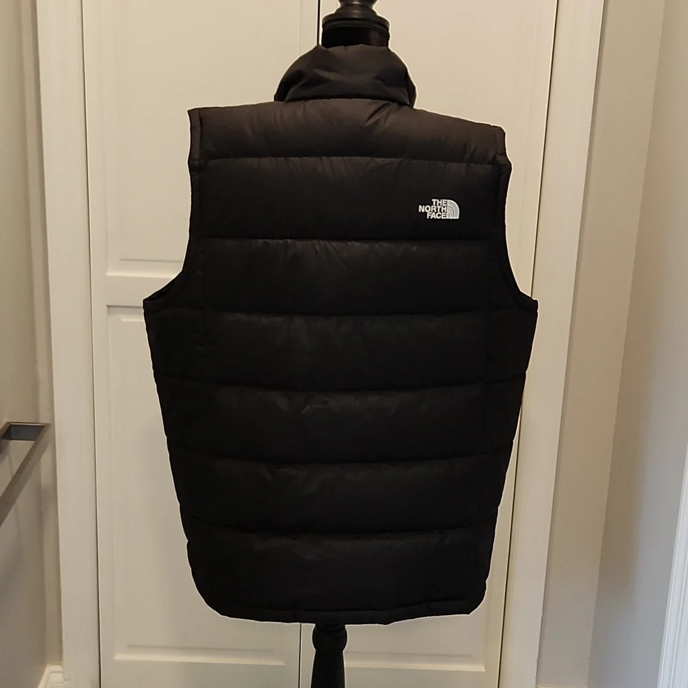 North Face vest - Picture 3 of 4
